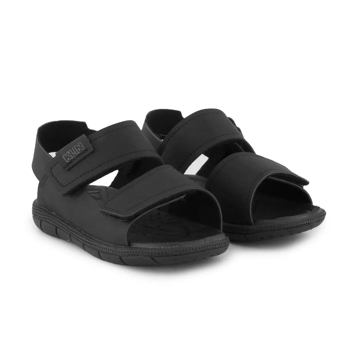 Papete infantil masculina Klin preta vista lateral com detalhes em velcro